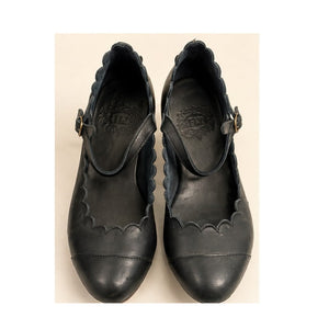 Fly London Wifo Navy Blue Leather Scalloped Mary Jane Heels Women's Sz 9.5