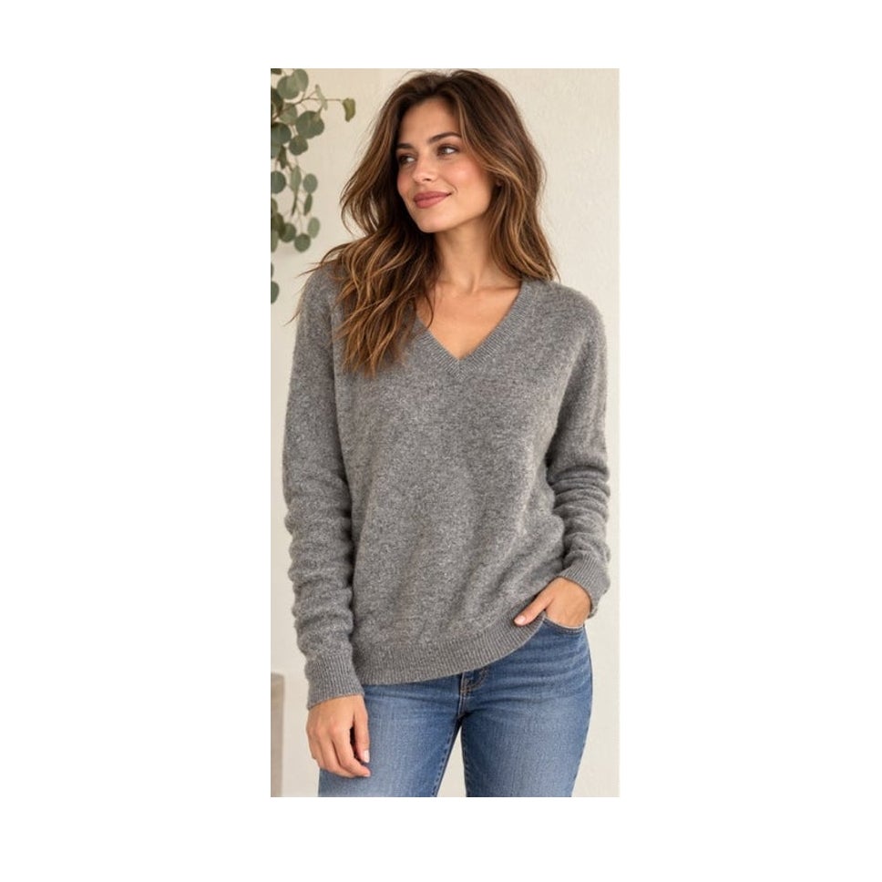 Kirkland Signature Grey 100% Cashmere V Neck Sweater Womens Small