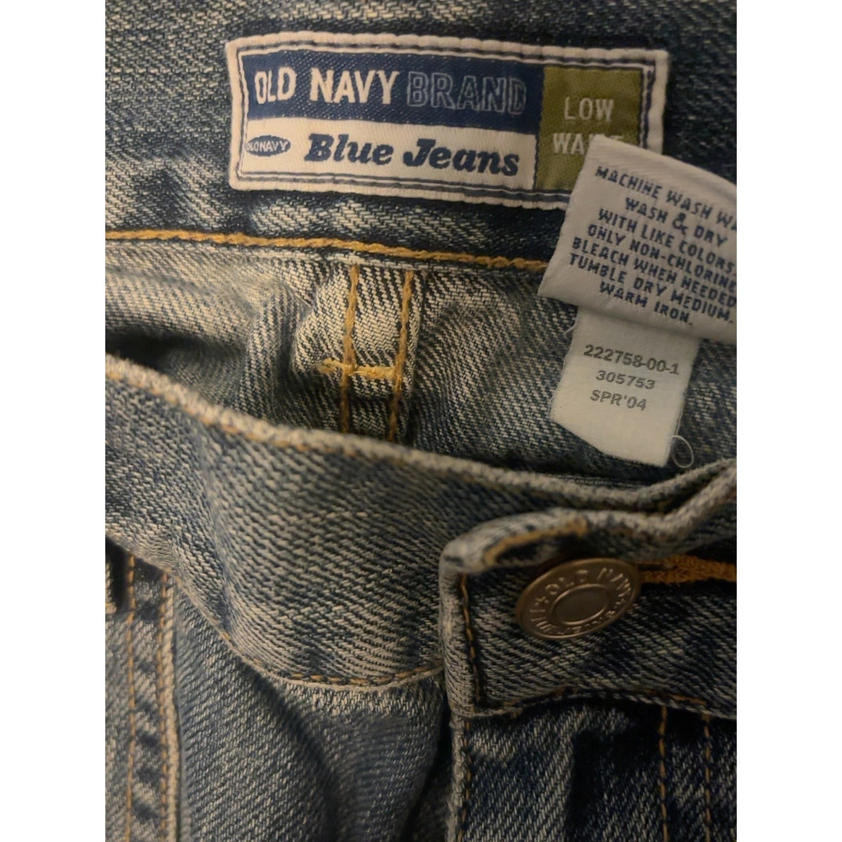 VTG 2004 Old Navy Low Waist Flare Jeans Size 8 Light Wash Patch Pocket 100% Cotton
