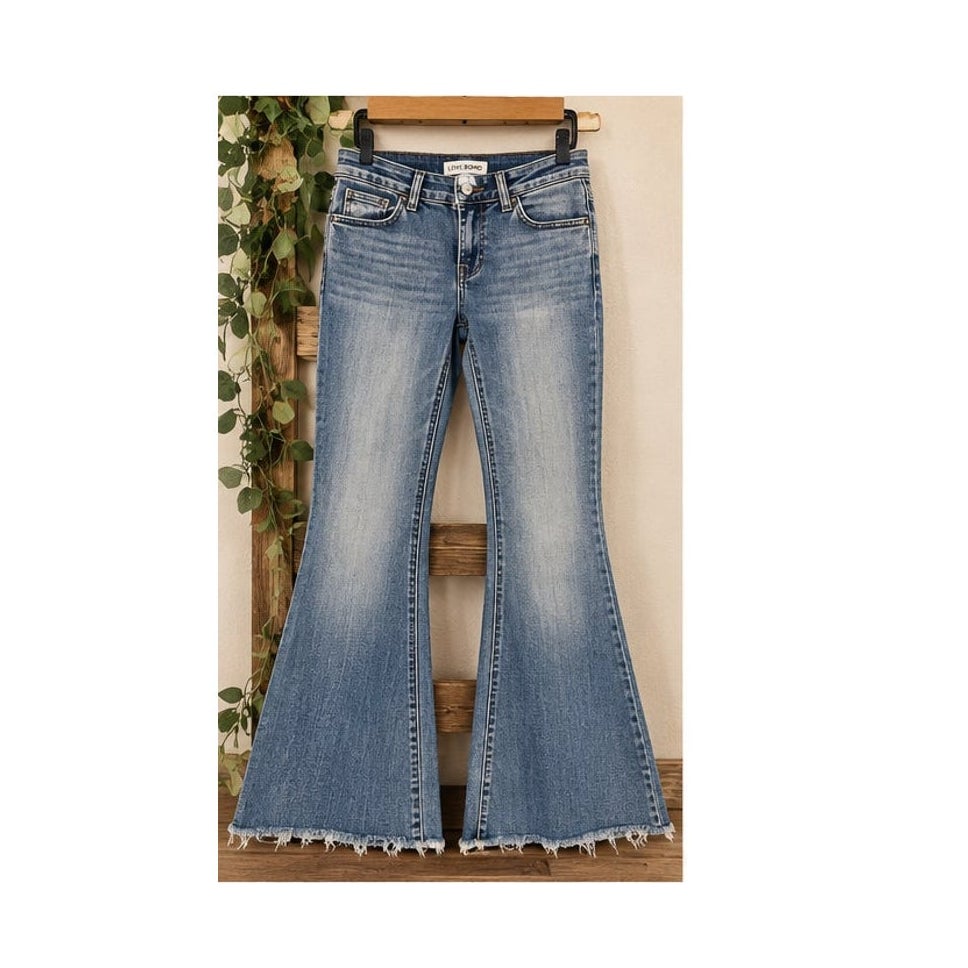 Love Soho Raw Hem Extreme Flare Jeans Blue Denim Womens Size 7