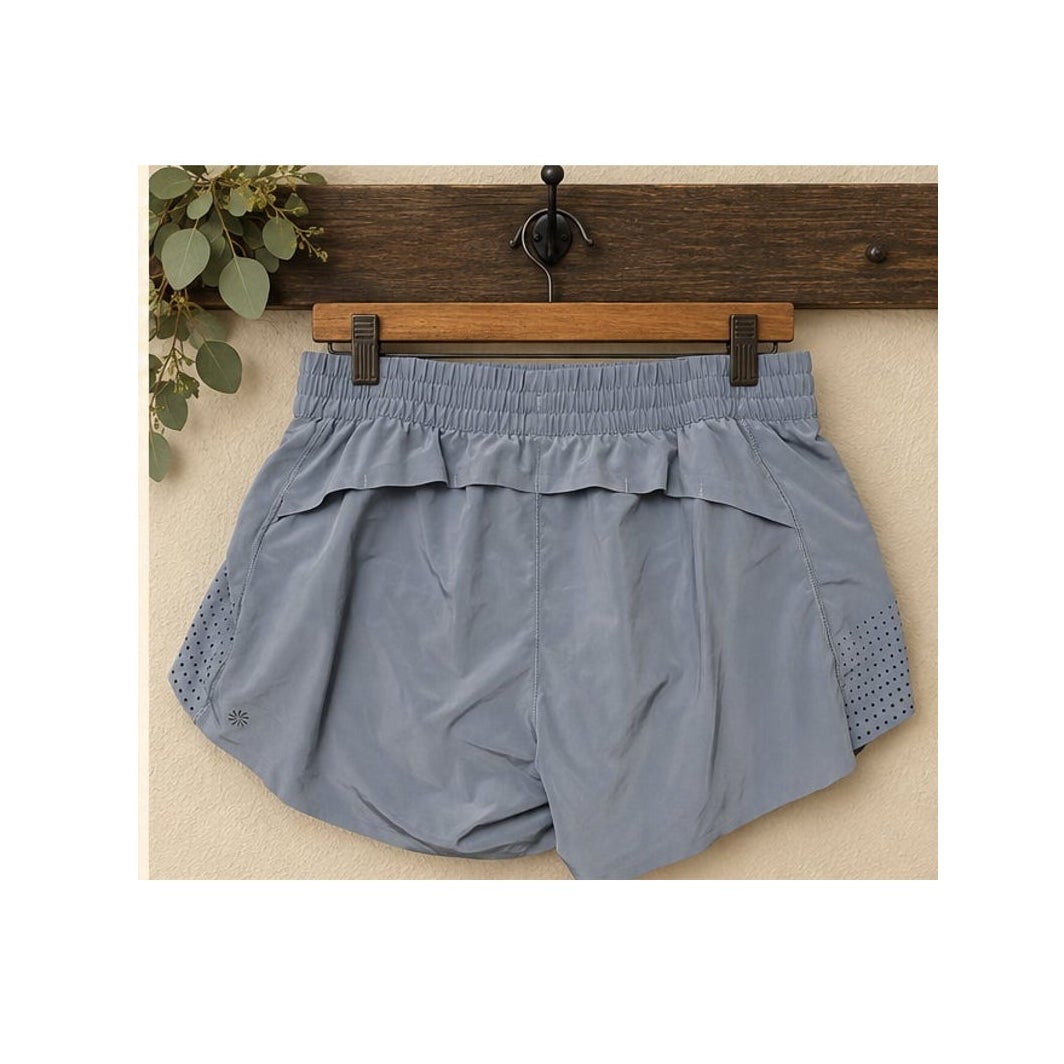 Athleta Hustle 4.5″ Running Shorts Blue Gray Perforated Size L