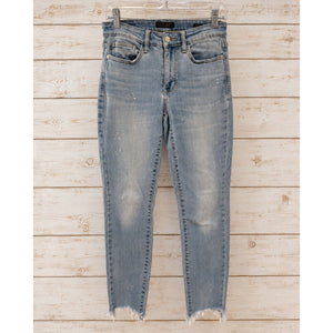 🔥 JUDY BLUE WOMEN'S BLEACH SPLASH SHARK BITE SKINNY JEANS - SIZE 3/26 🔥