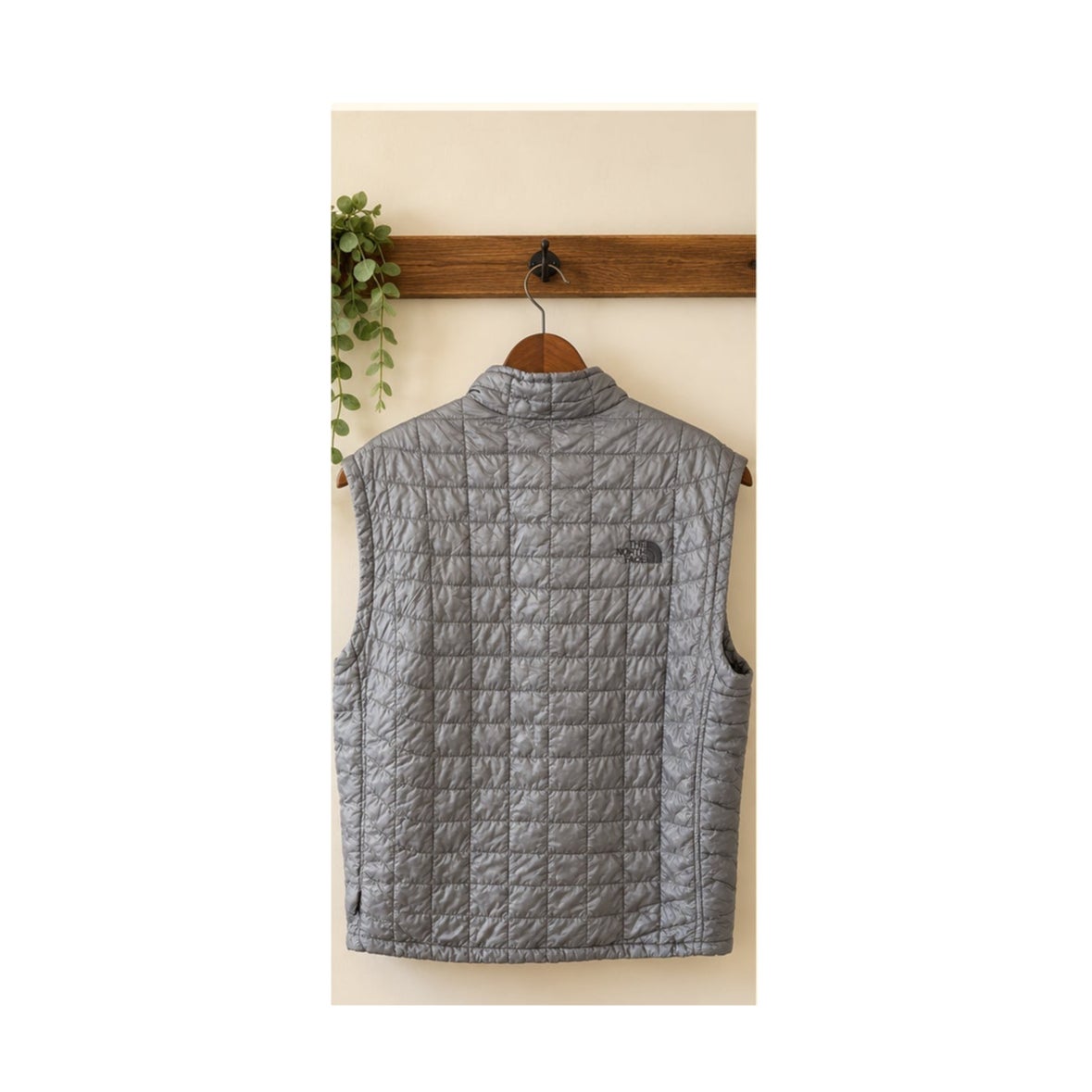 The North Face ThermoBall Insulated Full Zip Puffer Vest Mens XL Grey