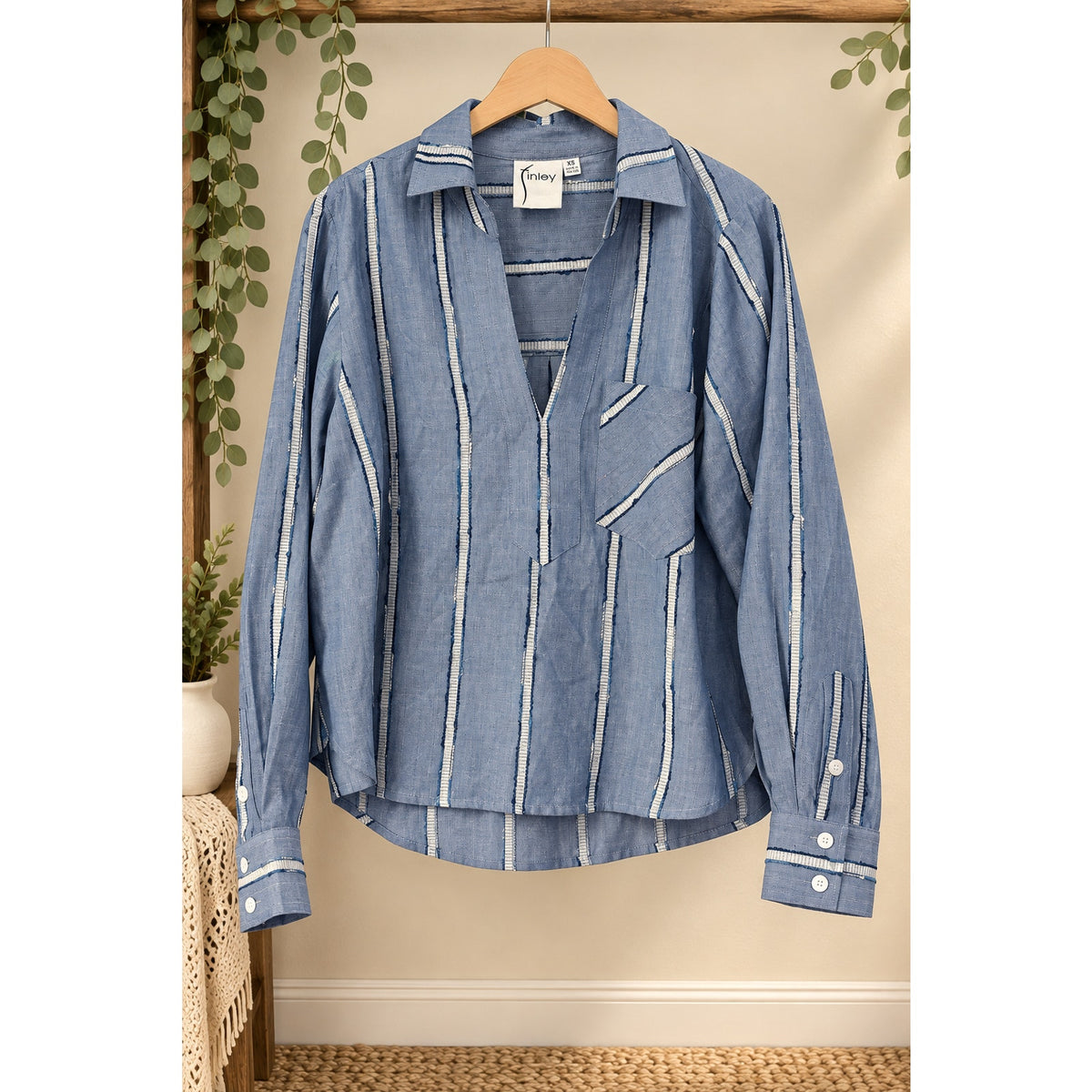 Finley Joni Popover Top Ethnic Stripe Blue XS Cotton Viscose Made USA Preloved