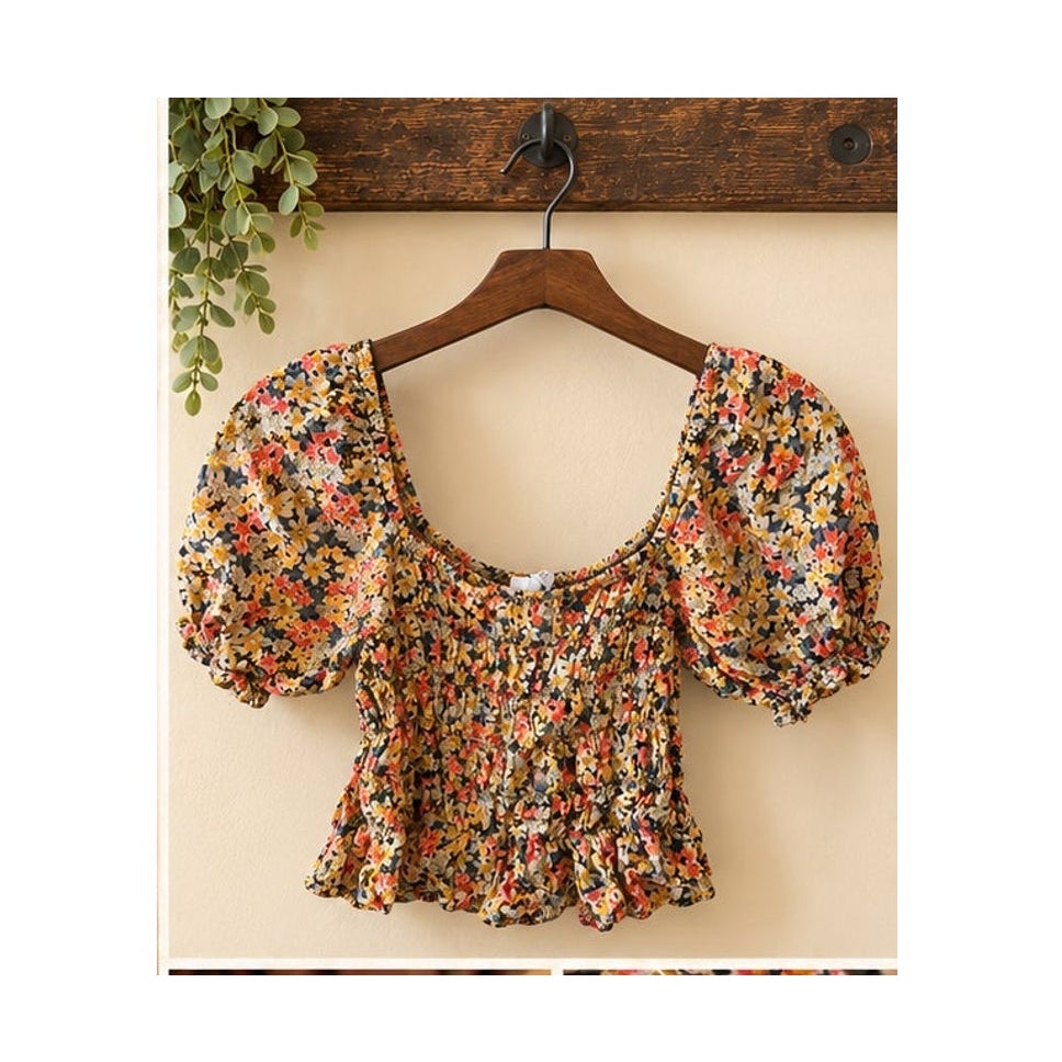 Patrons of Peace Floral Smocked Puff Sleeve Crop Peasant Top S