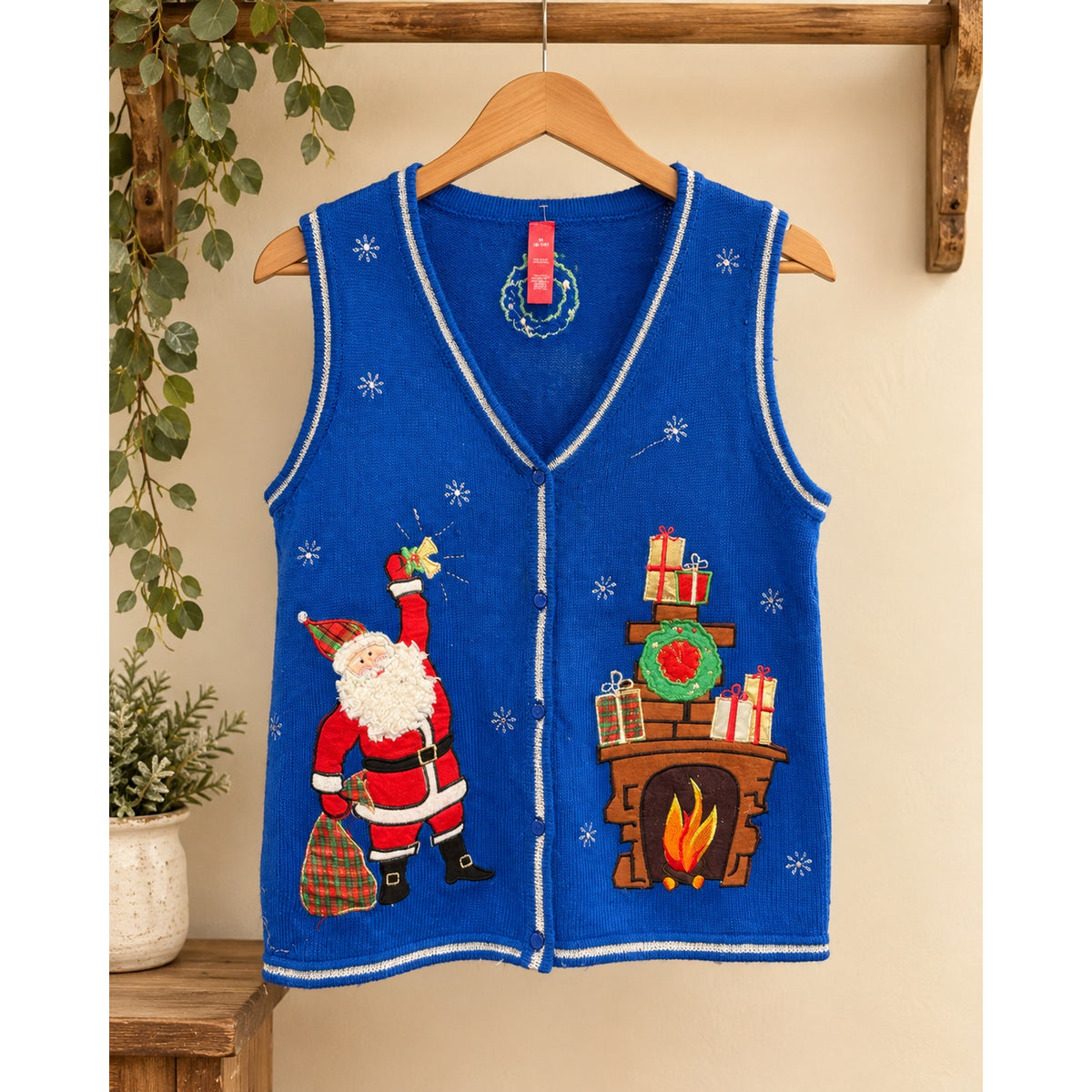 Christmas Sweater Vest Blue Santa Fireplace Holiday Size M 8-10 Preloved