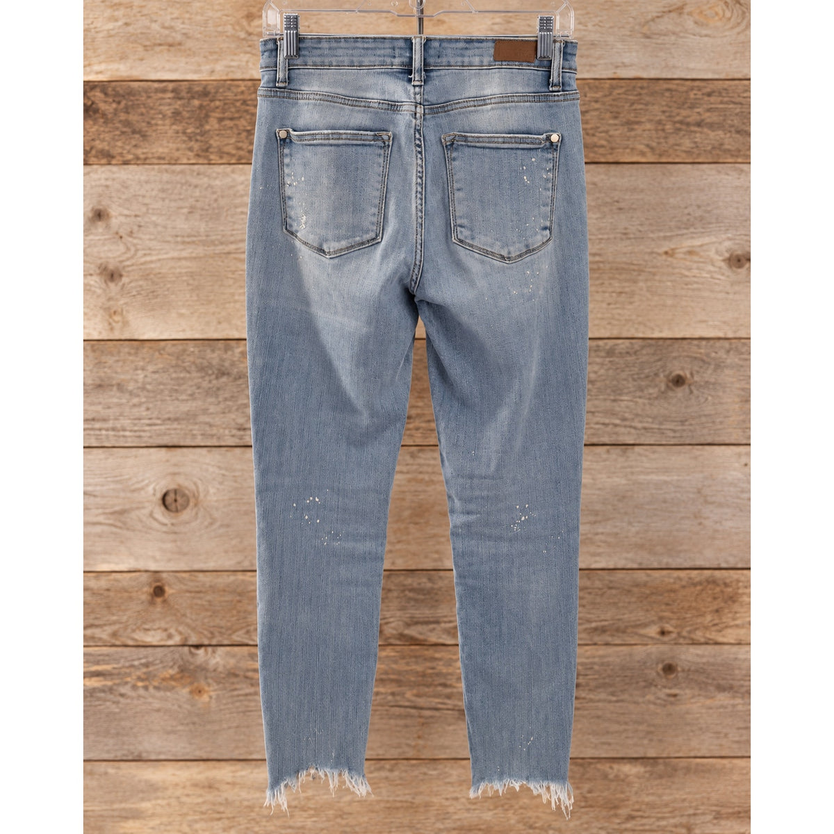 🔥 JUDY BLUE WOMEN'S BLEACH SPLASH SHARK BITE SKINNY JEANS - SIZE 3/26 🔥